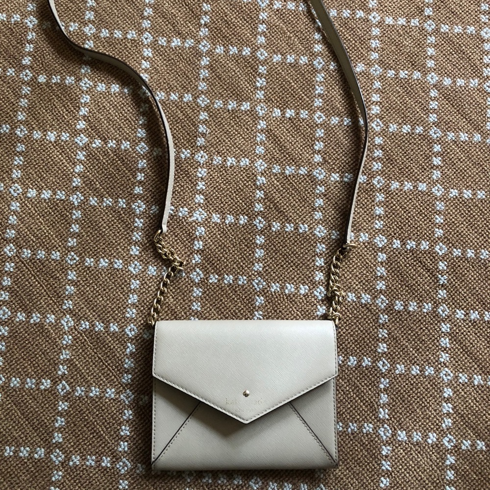Kate Spade Purse - Picture 2 of 3